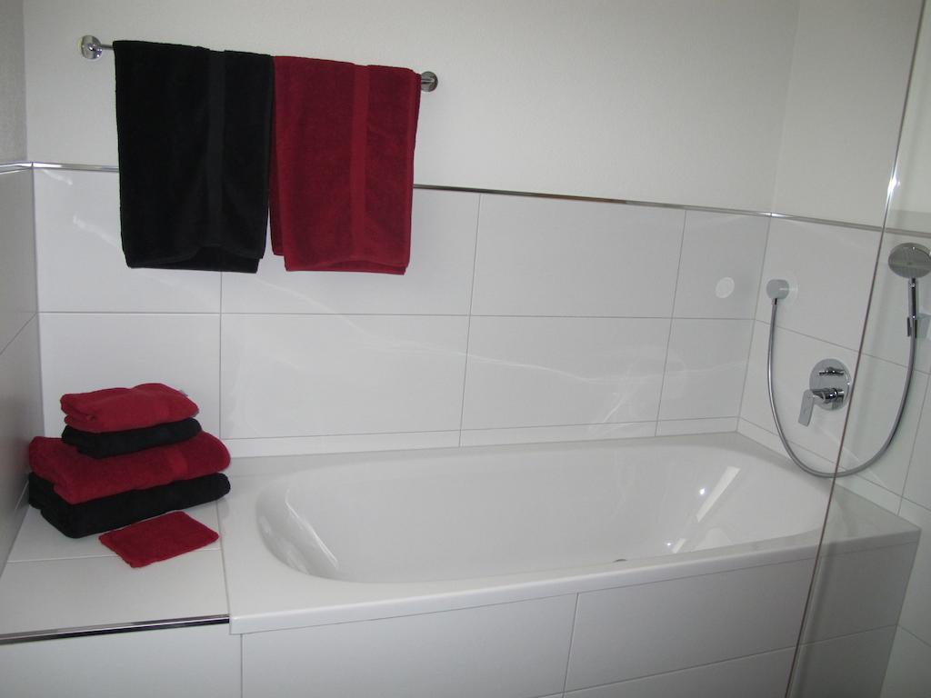 Haus Kibitz Apartment Fieberbrunn Phòng bức ảnh